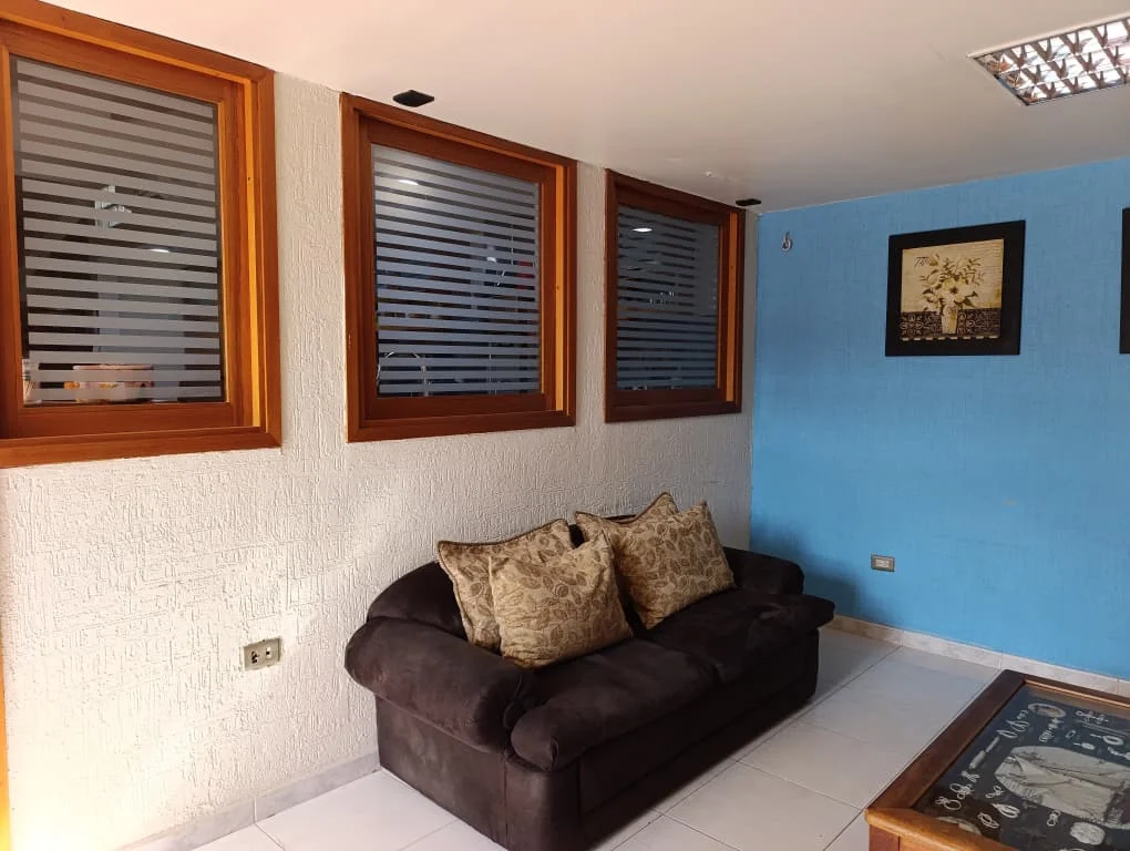 Foto 4 de Casa en Venta Urb El Bosque I de esquina Cumaná 